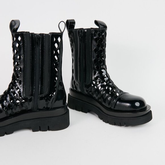 Jeffrey Campbell Black Patent w/cutouts - NWOT - Size 36 - Picture 1 of 4